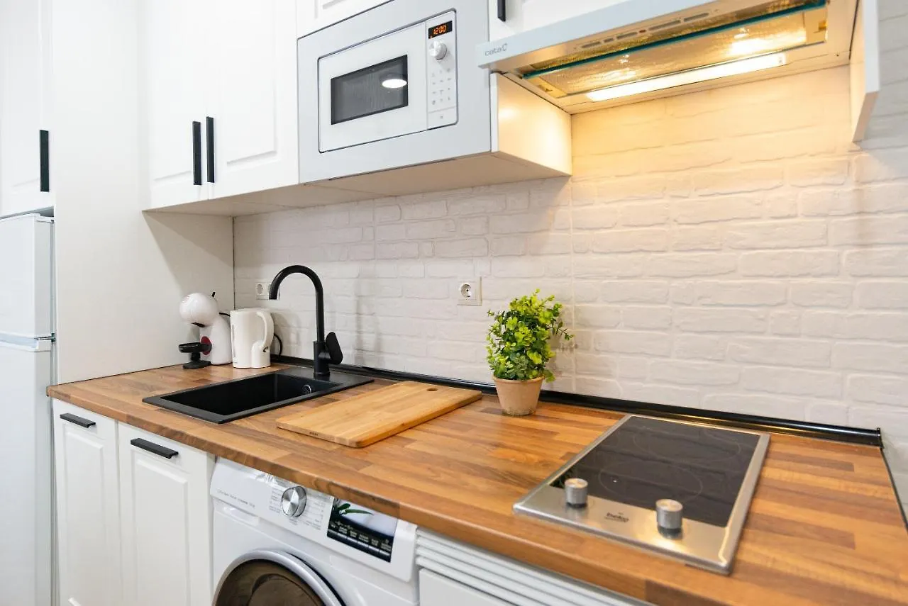 Cozy & Modern Apartment مالقة