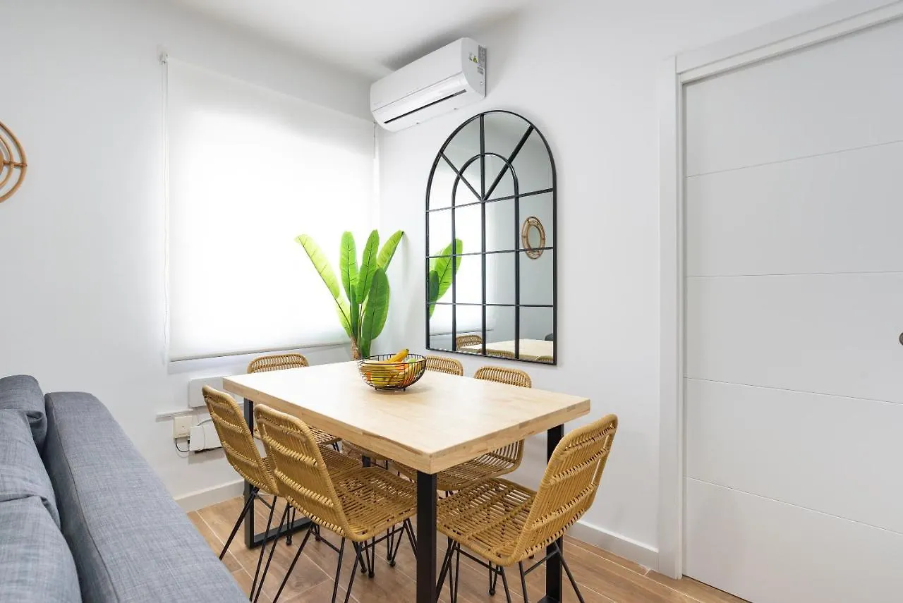 Cozy & Modern Apartment Malaga 0*,